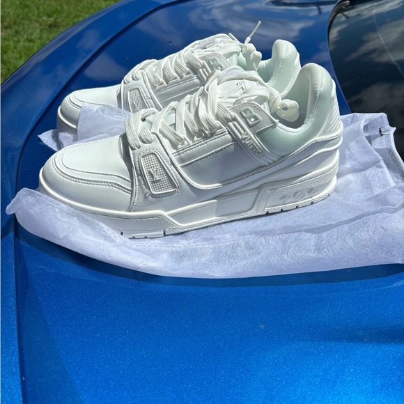 Louis Vuitton trainer sneaker (white) size 9.5 No Box - Picture 3 of 6